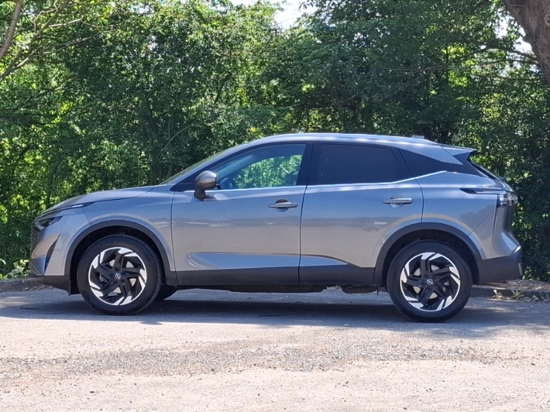 Nissan Qashqai 1.3 Dig-t Mh N-connecta Glass Roof SM25XPD Grey #4