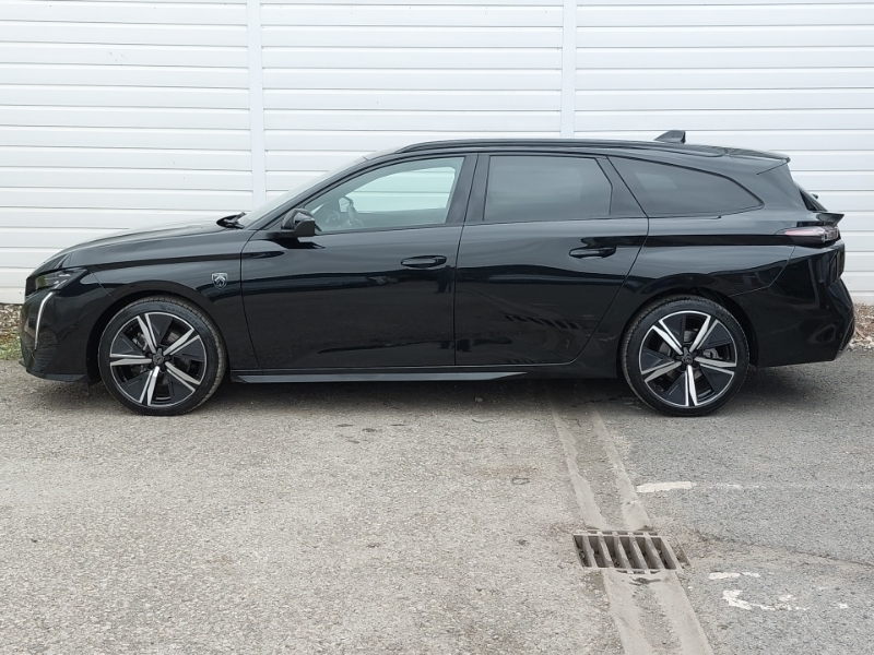 Peugeot 308 1.2 Hybrid 136 Gt E-dsc6 KM25VZX Black #4