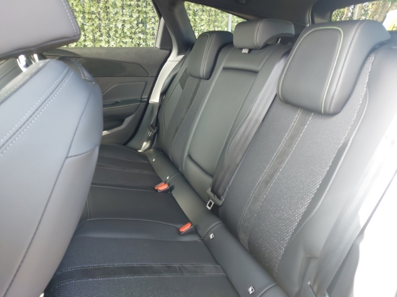 Peugeot 308 1.2 Hybrid 136 Gt E-dsc6 KM25WEP Black #6
