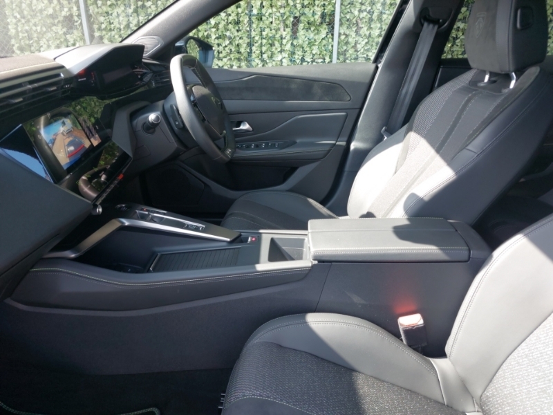 Peugeot 308 1.2 Hybrid 136 Gt E-dsc6 KM25WEP Black #5