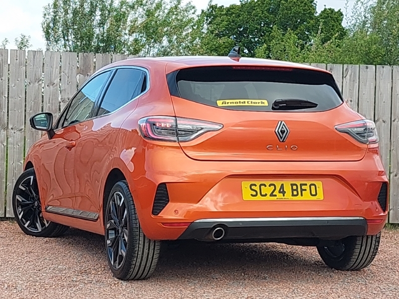 Renault Clio 1.0 Tce 90 Techno SC24BFO Orange #2
