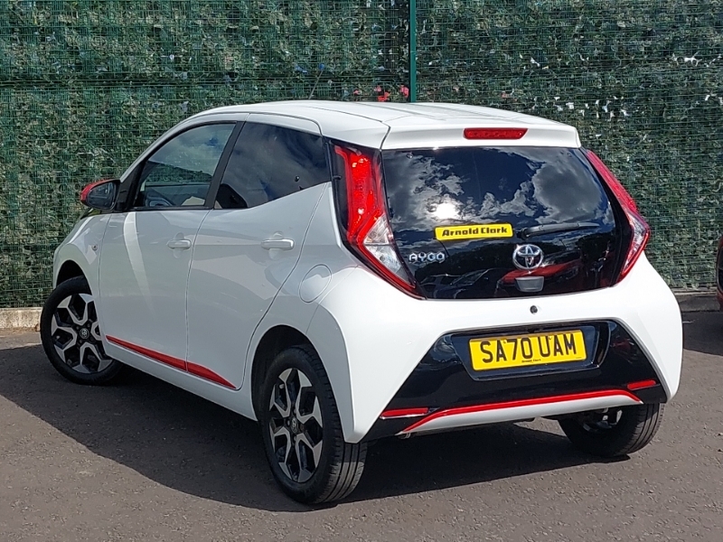 Toyota Aygo 1.0 Vvt-i X-trend Tss SA70UAM White #2