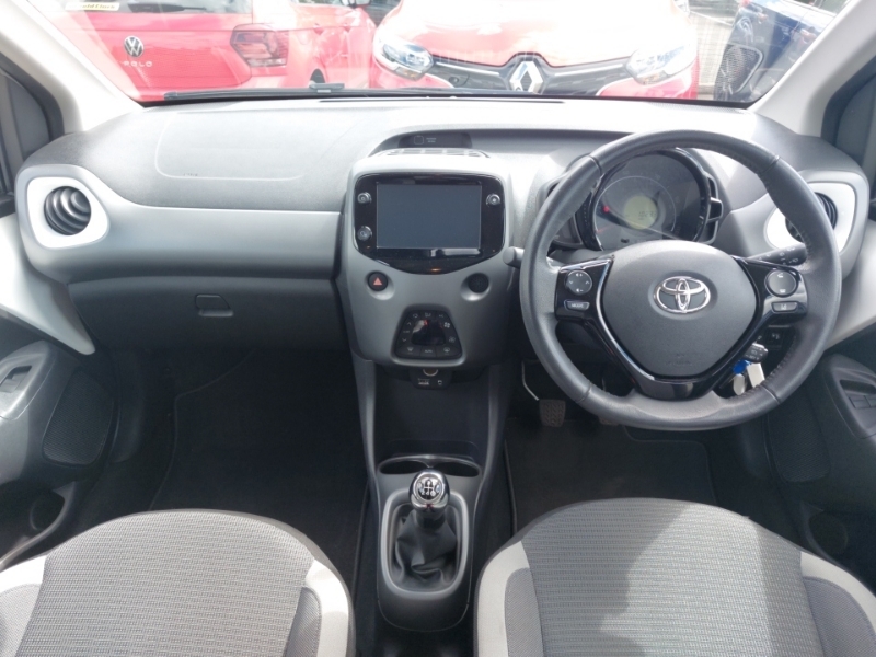 Toyota Aygo 1.0 Vvt-i X-trend Tss SA70UAM White #3