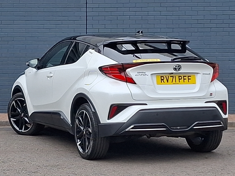 Toyota C-Hr 1.8 Hybrid Gr Sport Cvt RV71PFF White #2