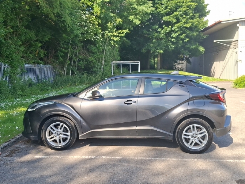 Toyota C-Hr 1.8 Hybrid Icon Cvt NA23PWV Grey #4