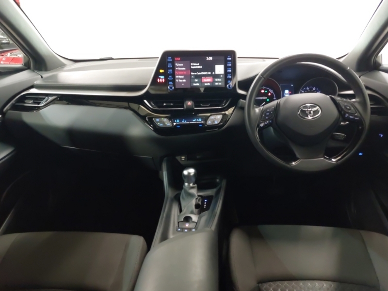 Toyota C-Hr 1.8 Hybrid Icon Cvt SL23TKU White #3