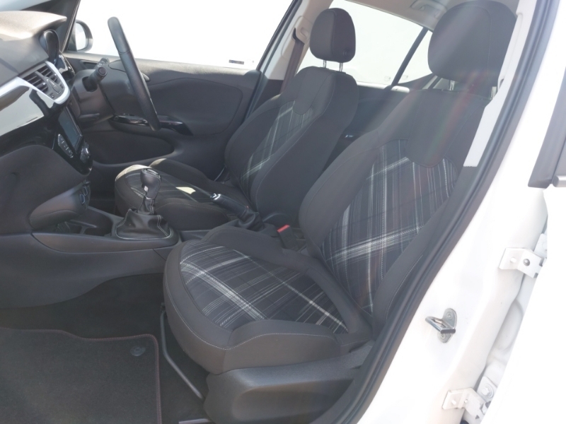 Vauxhall Corsa 1.4 Limited Edition BF18CFO White #5