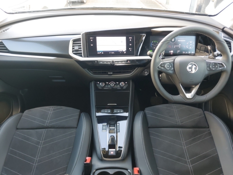 Vauxhall Grandland 1.6 Plug-in Hybrid Ultimate SD74HGM Black #3