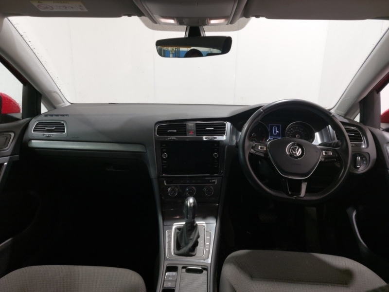 Volkswagen Golf 1.6 Tdi Se Nav Dsg Red #3