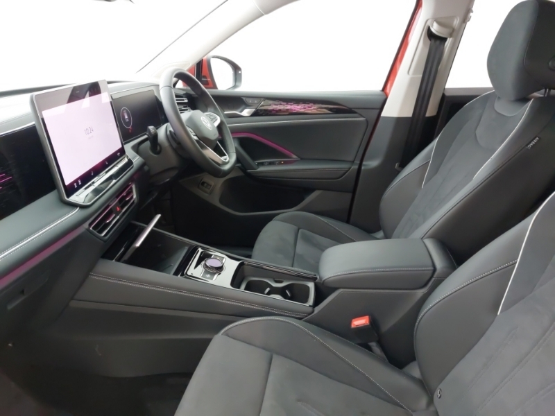 Volkswagen Tiguan 1.5 Etsi 150 Elegance Launch Edition Dsg Red #5