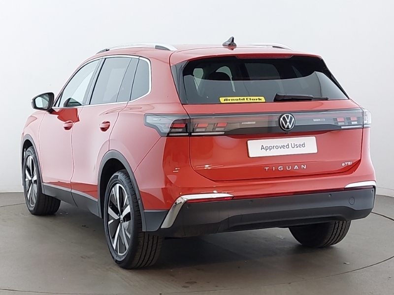 Volkswagen Tiguan 1.5 Etsi 150 Elegance Launch Edition Dsg Red #2
