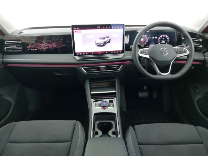 Volkswagen Tiguan 1.5 Etsi 150 Elegance Launch Edition Dsg Red #3