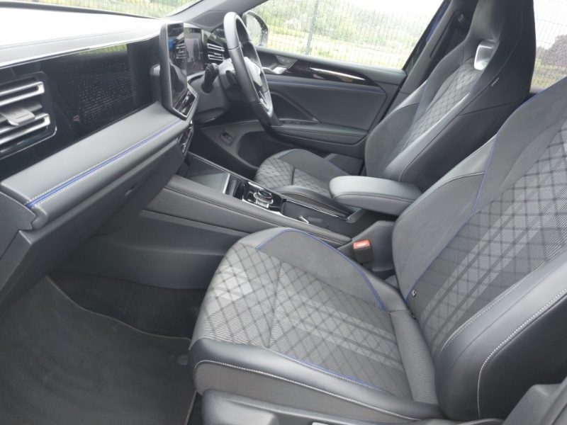 Volkswagen Tiguan 1.5 Tsi Ehybrid R-line Dsg YE25OMU Black #5