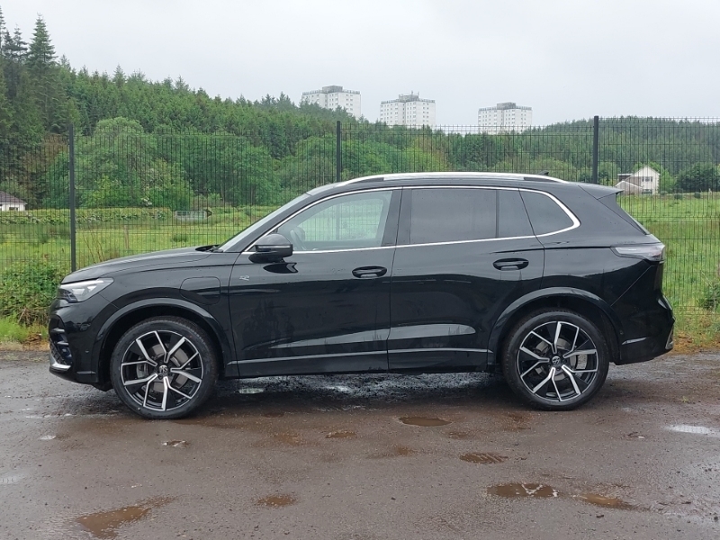 Volkswagen Tiguan 1.5 Tsi Ehybrid R-line Dsg YE25OMU Black #4