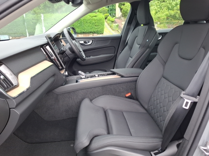 Volvo XC60 2.0 B5p Plus Dark Awd Geartronic SO25KDZ Grey #5