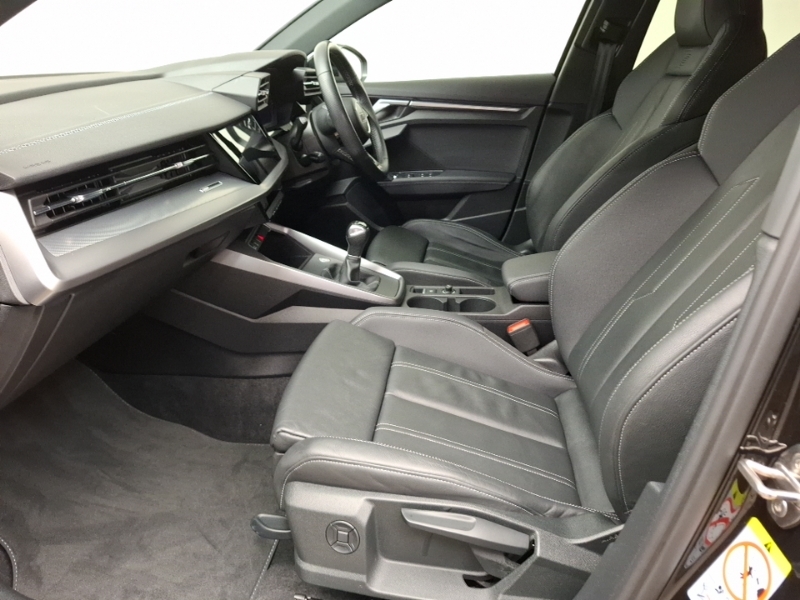 Audi A3 35 Tfsi S Line YM73WVJ Black #5