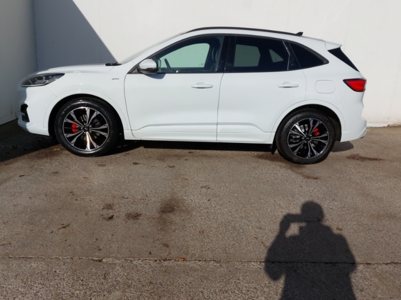 Ford Kuga 1.5 Ecoboost 150 St-line X Edition Black Pk CA22TTO White #4