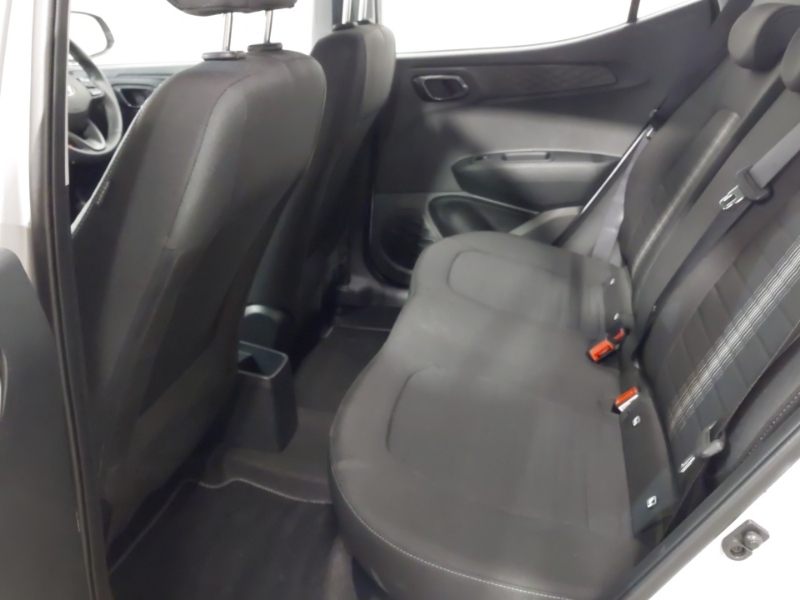 Hyundai I10 1.0 63 Advance Nav EO75YXZ Grey #6