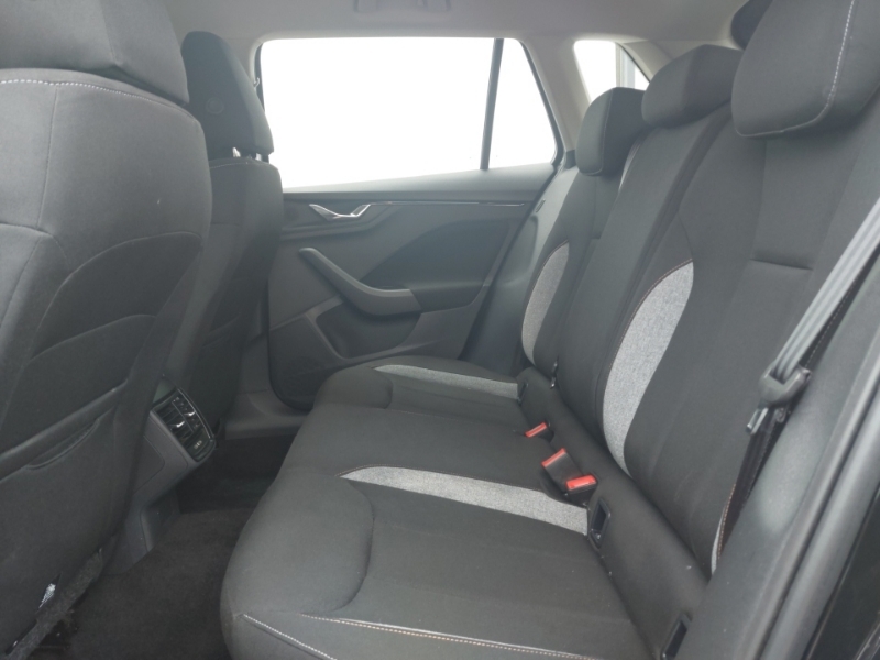 Skoda Kamiq 1.0 Tsi Se Edition SB25HRC Black #6
