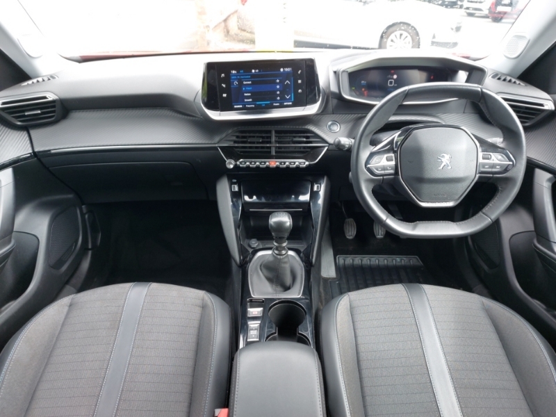 Peugeot 2008 1.2 Puretech 130 Allure Premium SJ71VYV Red #3