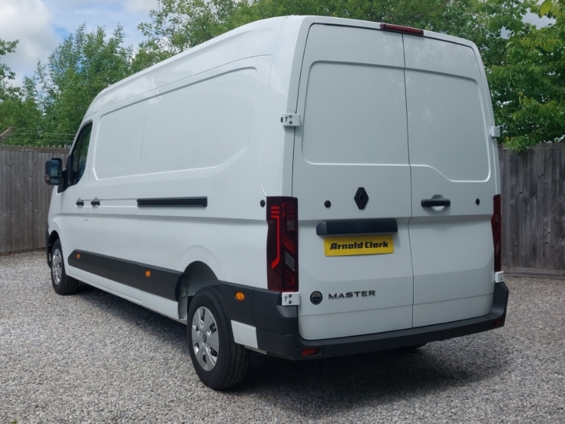 Renault Master Lm35 Blue Dci 150 Advance Medium Roof Van White #2