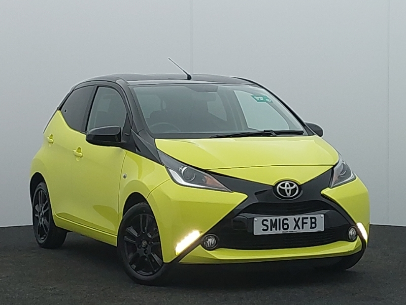 Toyota Aygo 1.0 Vvt-i X-cite 3 Yellow