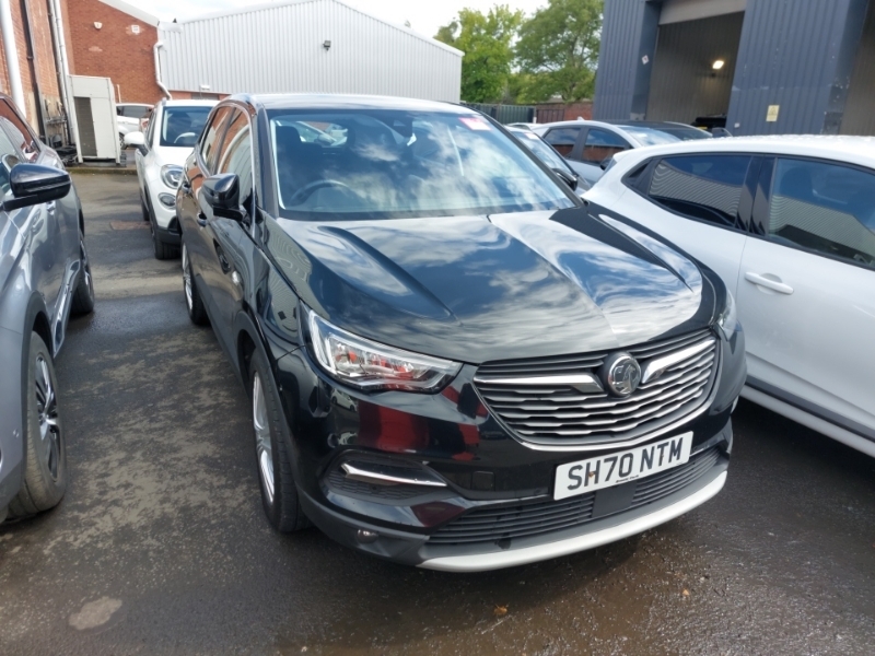 Vauxhall Grandland X 1.5 Turbo D Business Edition Nav Black