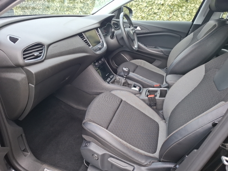 Vauxhall Grandland X 1.5 Turbo D Business Edition Nav SH70NTM Black #5