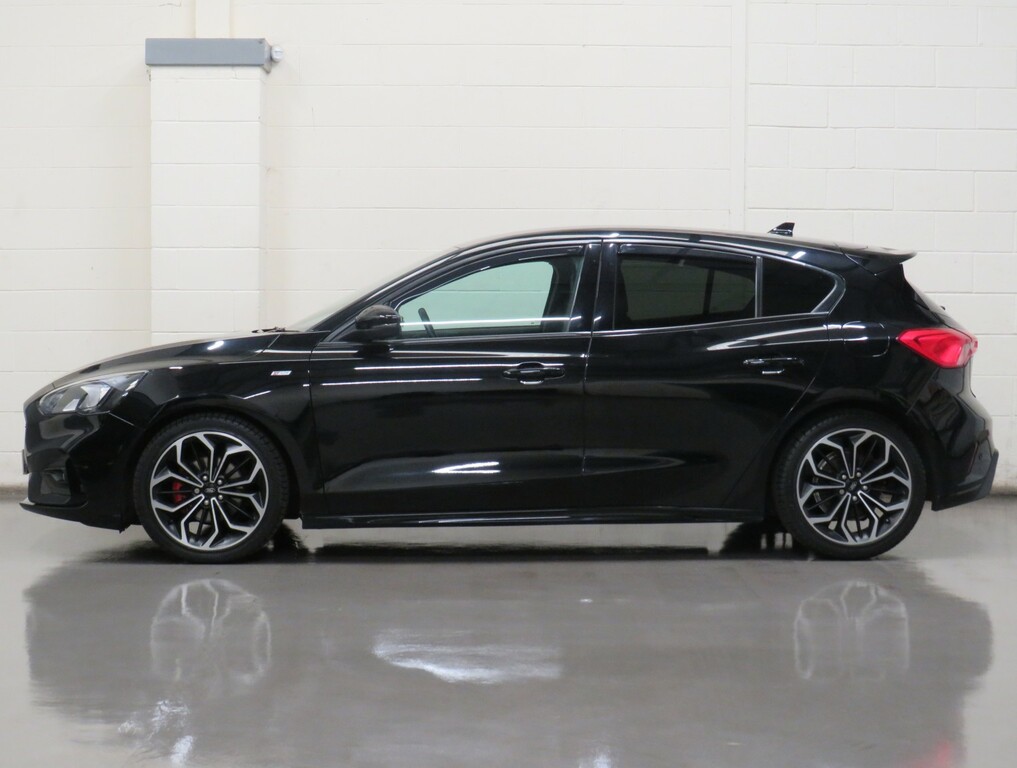 Ford Focus Hatchback 1.5 Ecoblue St-line X Euro 6 Ss YO68RHE Black #6