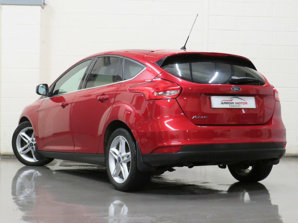 Ford Focus Hatchback 1.5 Tdci Titanium X Euro 6 Ss 20 CV15XRX Red #4