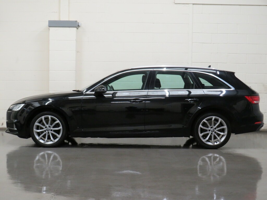 Audi A4 Avant Estate 2.0 Tdi 35 Sport S Tronic Euro 6 Ss LR69KMG Black #6