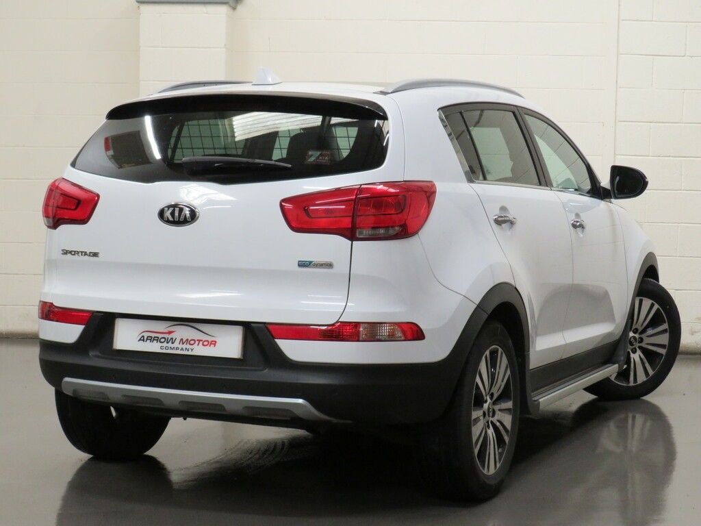 Kia Sportage Suv 1.7 Crdi Ecodynamics 3 2Wd Euro 5 Ss 2 YH15CFF White #3