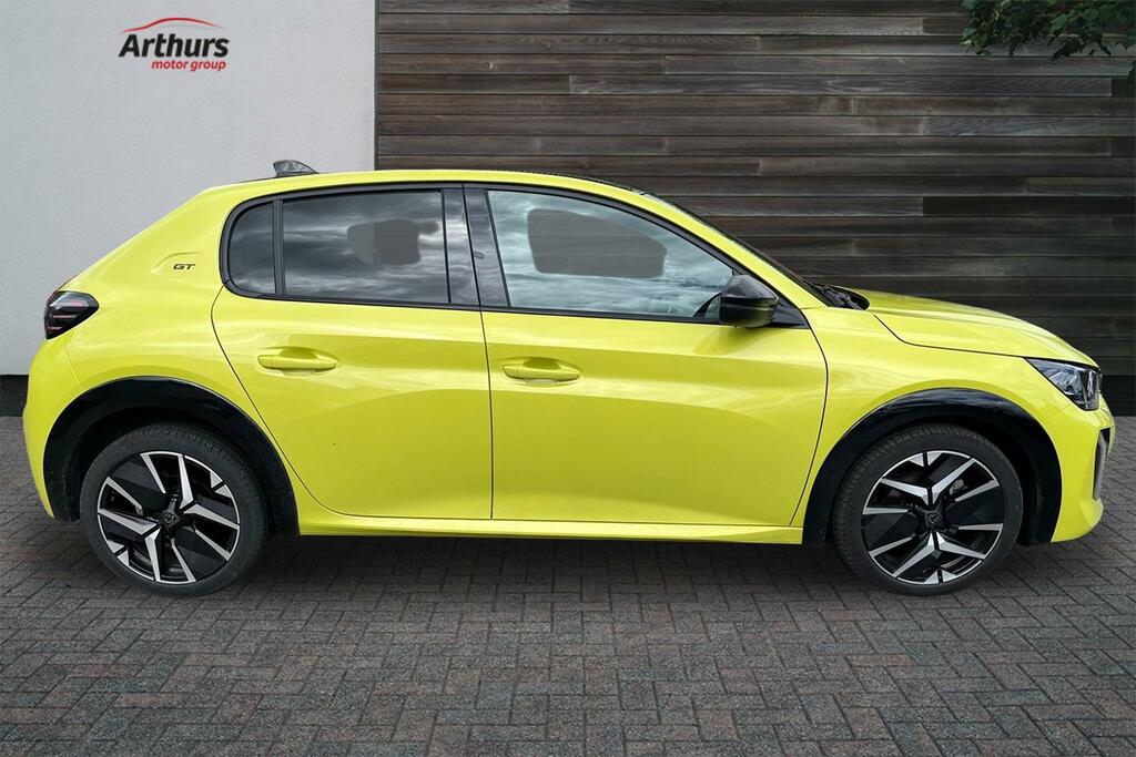 Peugeot 208 Gt CY25FXU Yellow #2