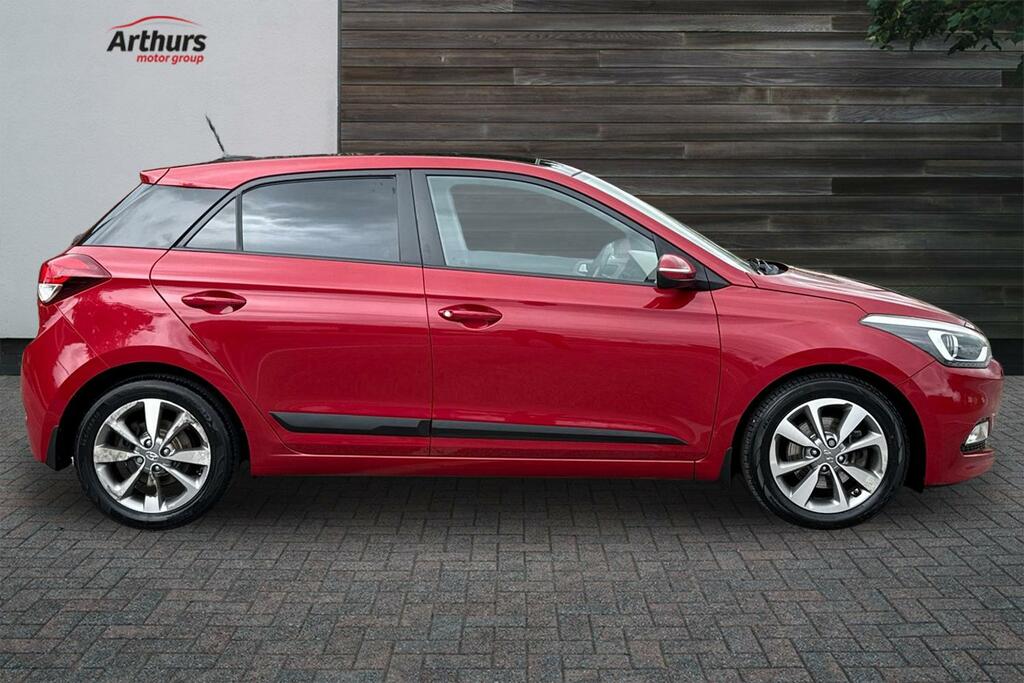 Hyundai I20 Crdi Premium Se DV16TCO Red #2