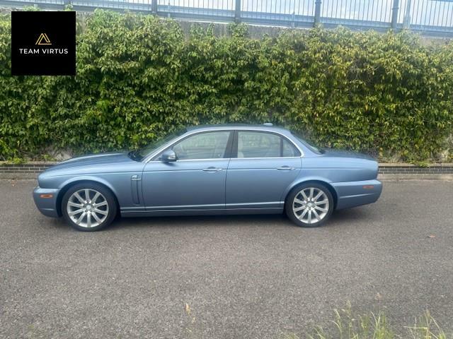 Jaguar XJ 2.7 Td Executive Saloon 214 Blue #3