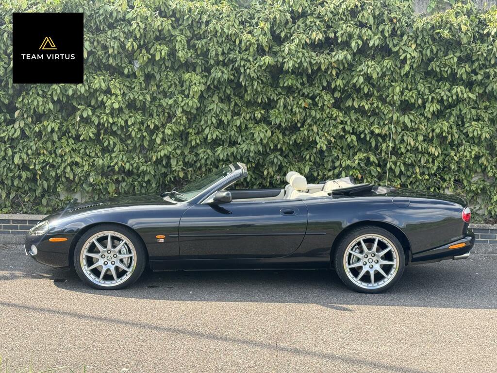 Jaguar XKR 4.2 Supercharged Convertible Black #6