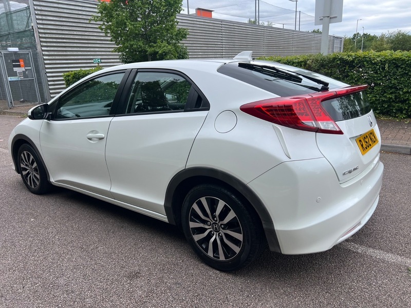 Honda Civic I-dtec Ex White #6