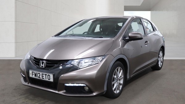 Honda Civic I-vtec Es Brown