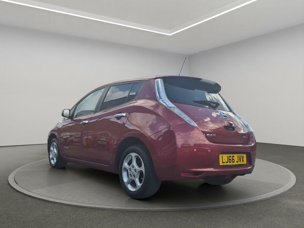 Nissan Leaf Hatchback LJ66JVX Red #5