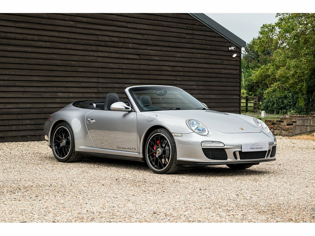 Porsche 911 Carrera 4 Gts Cabriolet Pdk 35 Silver