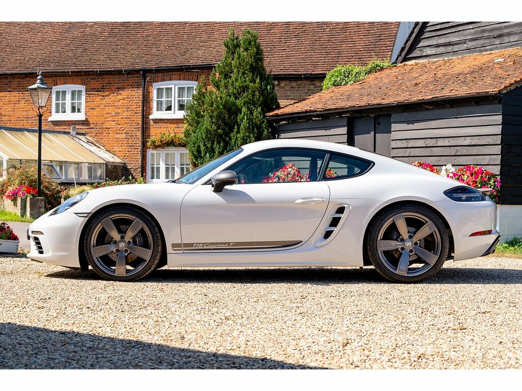 Porsche 718 Cayman T 18 White #4