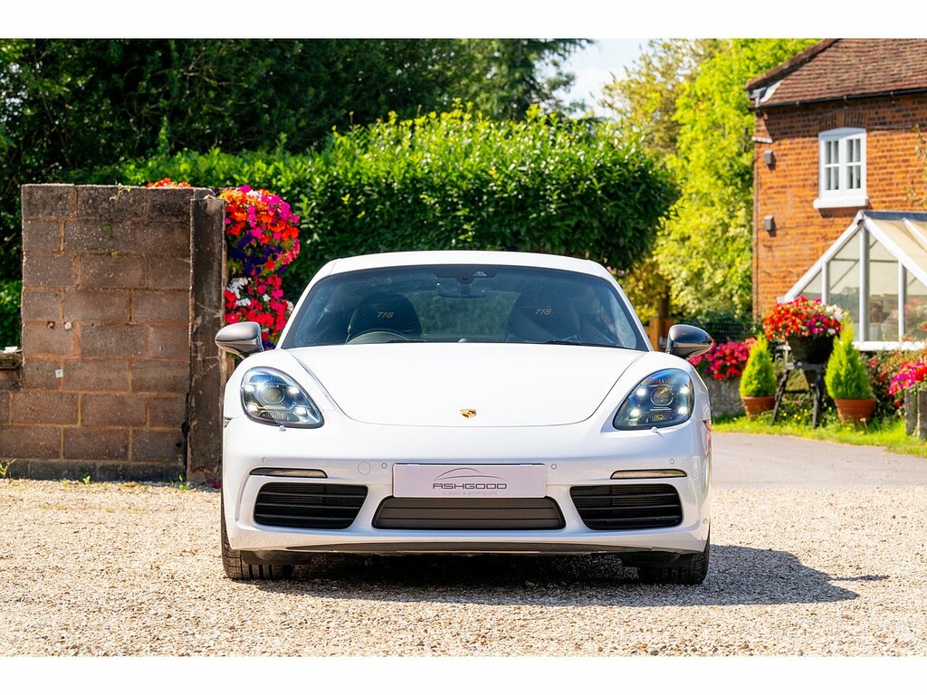 Porsche 718 Cayman T 18 White #2