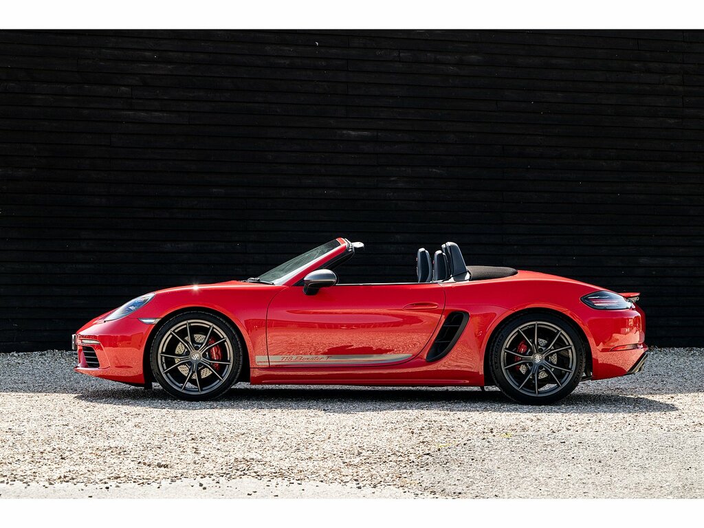 Porsche 718 Boxster T Manual Red #4