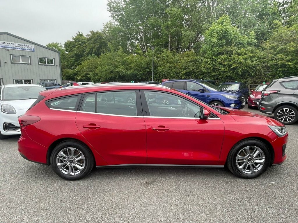 Ford Focus 1L Titanium YGZ7299 Red #2