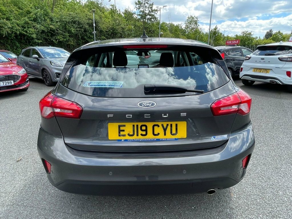 Ford Focus 1L Titanium EJ19CYU Grey #4