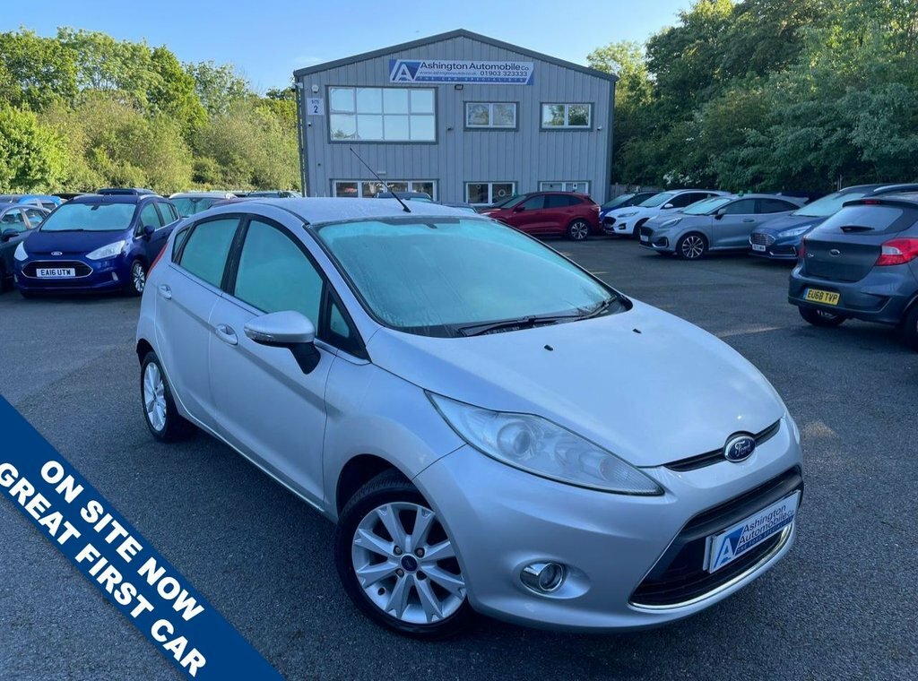 Ford Fiesta 1L Zetec Silver