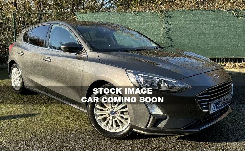 Ford Focus 1L Titanium Grey
