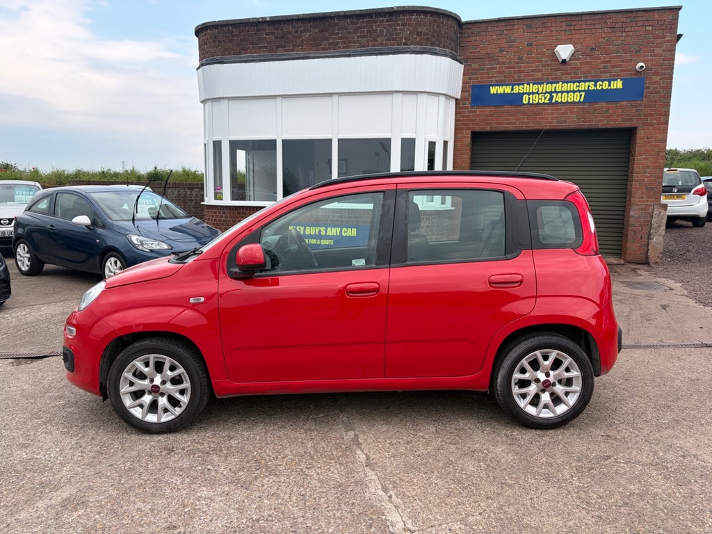 Fiat Panda 1.2 Lounge Low Mileage, Clear Mot Until May 20 MF17AOD Red #2