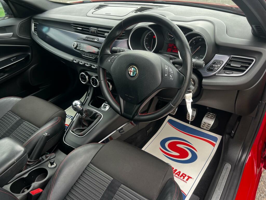 Alfa Romeo Giulietta 2.0 Jtdm-2 Veloce Euro 5 Ss Red #3