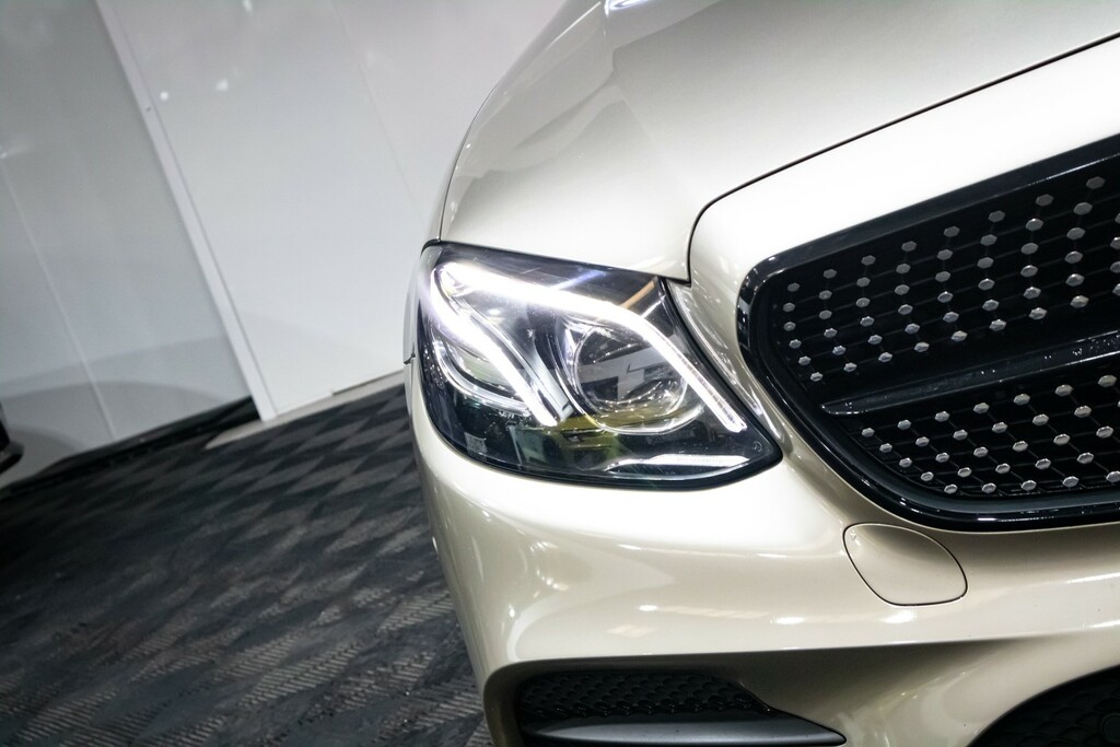 Mercedes-Benz E Class 3.0 E400 V6 Amg Line WV67XJZ Silver #4